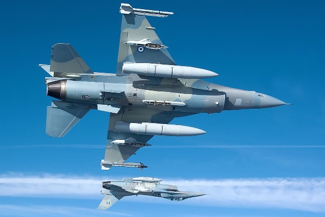 Νέο βίντεο με βολές AIM-9  από τα F-16 Adv.