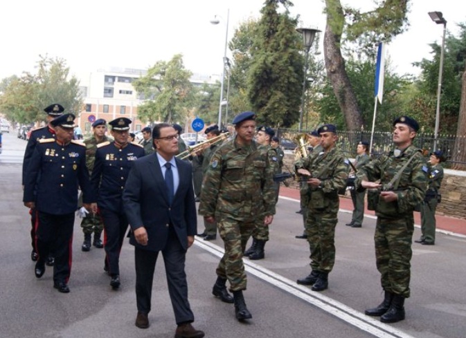 «Οι ΕΔ να εμπνέουν σεβασμό σε καλούς και κακούς γείτονες»