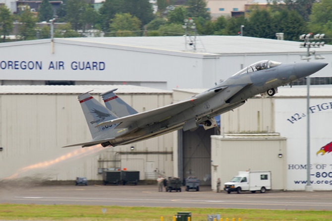 Μαχητικά της USAF αναχαίτισαν επιβατικό α/φος στο Σιάτλ