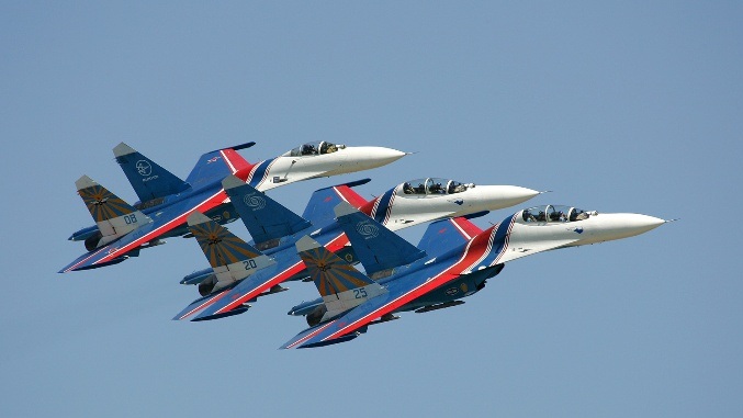 Οι Russian Knights κλέβουν την παράσταση (Βίντεο)