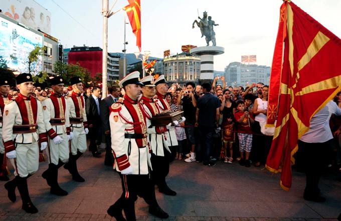 “Η ελίτ των Σκοπίων ψάχνει εθνική ταυτότητα”