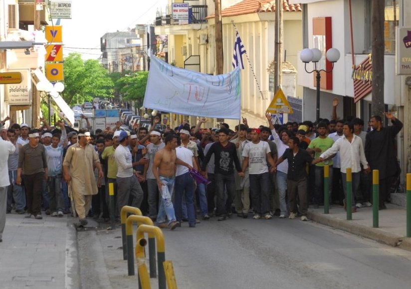 Άγριο ξύλο Μπαγκλαντεζιανών για οικονομικούς λόγους