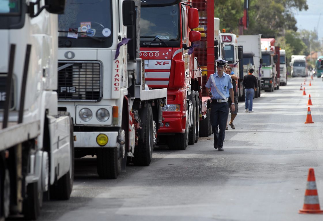 Μπλόκο φορτηγών στα σύνορα Βουλγαρίας-Τουρκίας