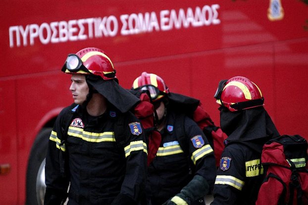 Βόλος: Φωτιά σε εργοστάσιο ανακυκλώσιμων υλικών