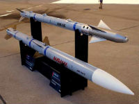 AIM-9X με βεληνεκές AIM-120B;