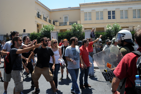 Ταραχές στο κέντρο της Αθήνας