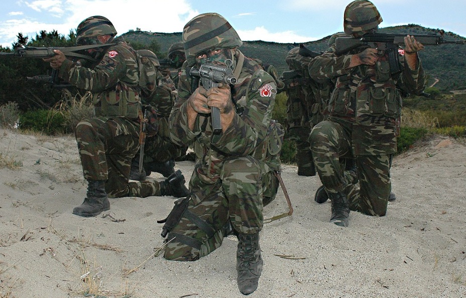 Τούρκοι απείλησαν με όπλα ελληνικό συνεργείο στον Έβρο