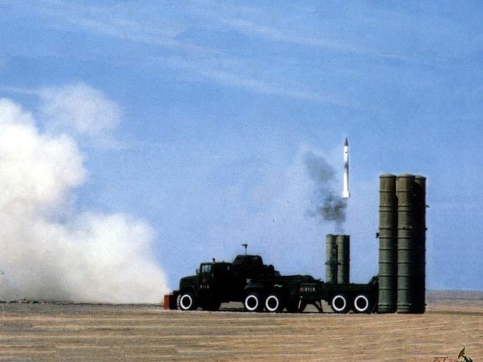 Απόφαση Πούτιν για την παράδοση των S-300 στο Ιράν