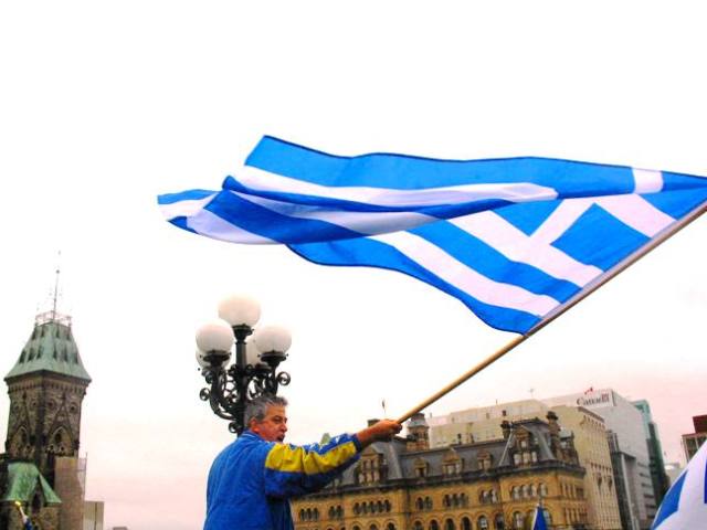 Φιλέλληνες Ουρουγουάης: Ψάλλουν τον Εθνικό Ύμνο και βλέπουν ελληνική TV