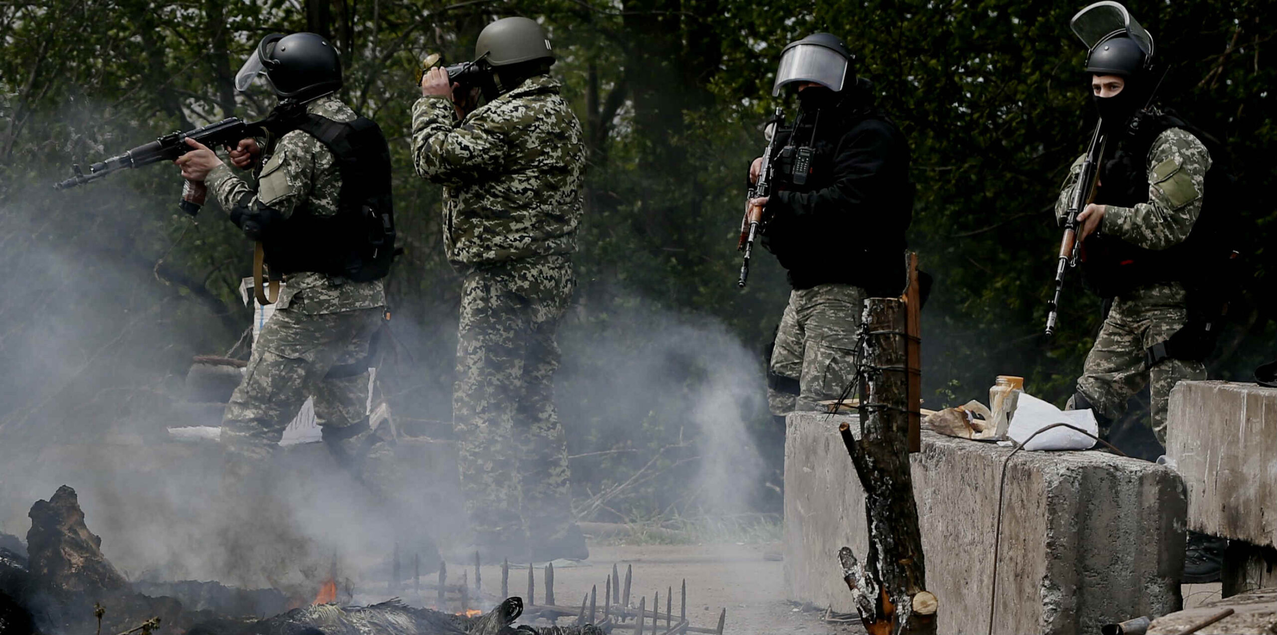 Ουκρανία: 20 νεκροί σε Κραματόρσκ και Σλαβιάνσκ μετά την νυχτερινή επίθεση Στρατού και νεοναζί – Μαίνονται οι μάχες (vid)