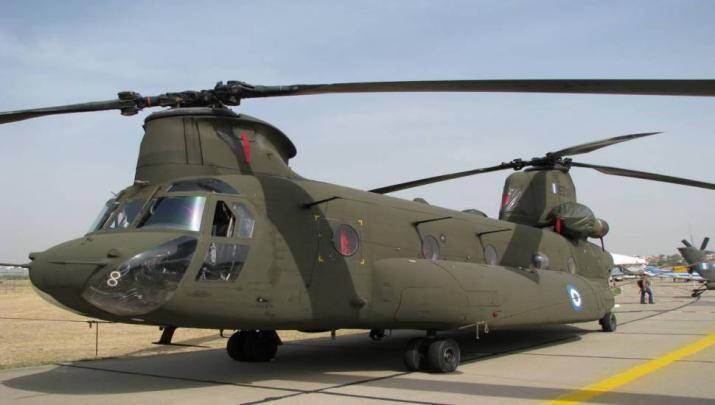 Αεροδιακομιδή μωρού 16 μηνών από τη Σύρο με CH-47 CHINOOK του ΕΣ