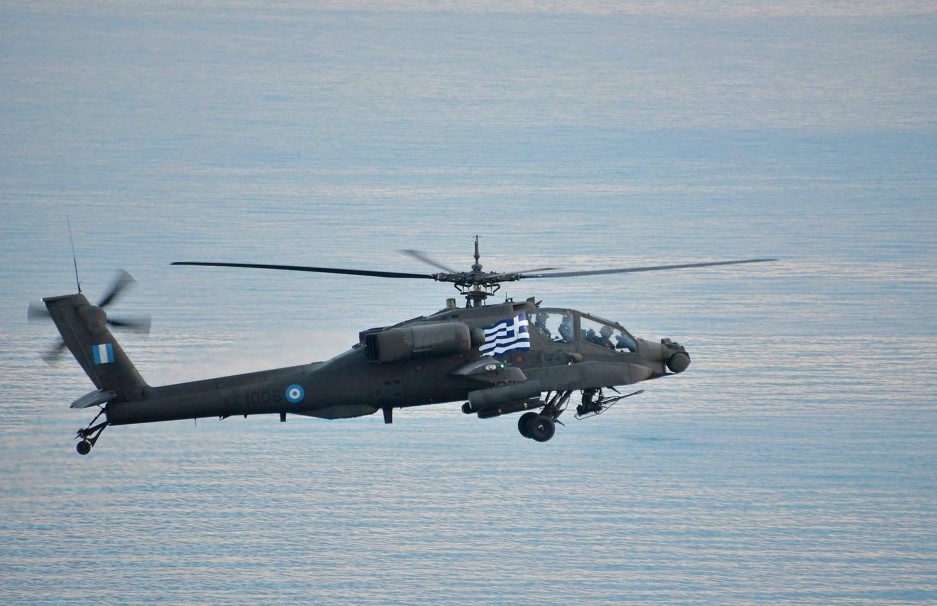 Μάγεψε το ΑΗ-64Α “Apache” στην αεροπορική επίδειξη “Kavala Air Sea Show 2014” [βίντεο]