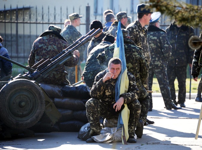 Φέρνει την υποχρεωτική στράτευση – ξανά – η Ουκρανία