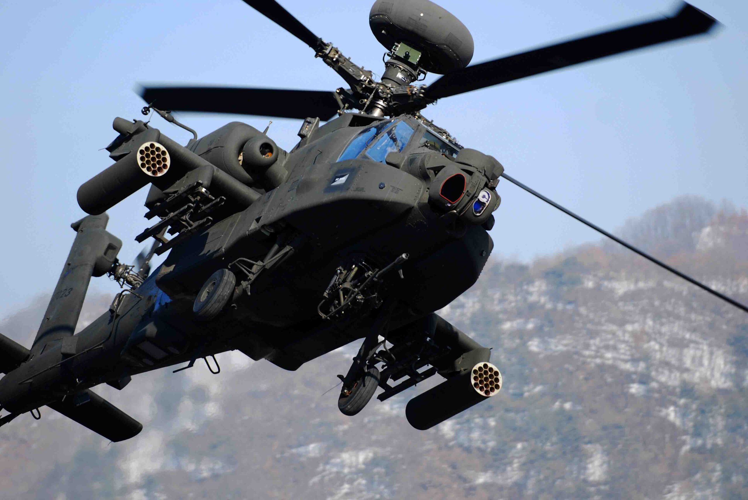 Δείτε την στιγμή που ζεύγος AH-64 APACHE εντοπίζει και εξολοθρεύει συγκέντρωση Ταλιμπάν [βίντεο]