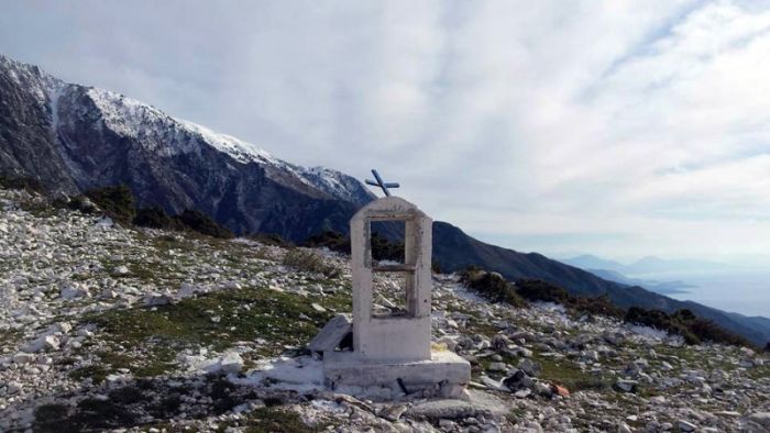 Καταστρέφονται Χριστιανικά μνημεία στον Λογαρά της Χιμάρας [εικόνες]