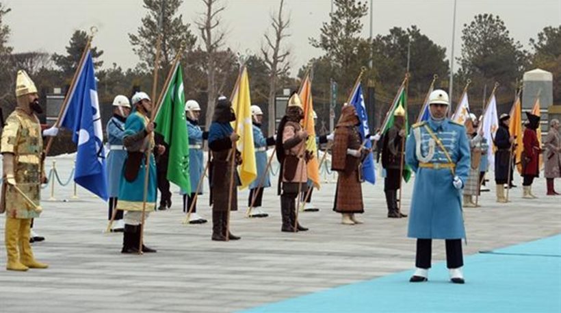 Μόνιμοι στις επίσημες τελετές υποδοχής ξένων ηγετών οι 16 πολεμιστές του Ερντογάν!