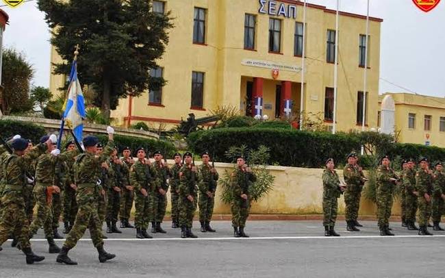 Τελετή ορκωμοσίας δοκίµων Εφέδρων Αξιωµατικών της 2014 Ε’ ΕΣΣΟ [εικόνες]