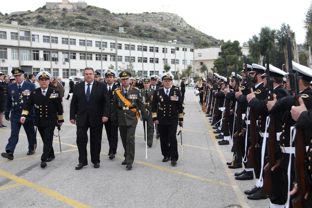 Τελετή Παράδοσης – Παραλαβής Αρχηγού Στόλου παρουσία του ΥΕΘΑ [εικόνες]