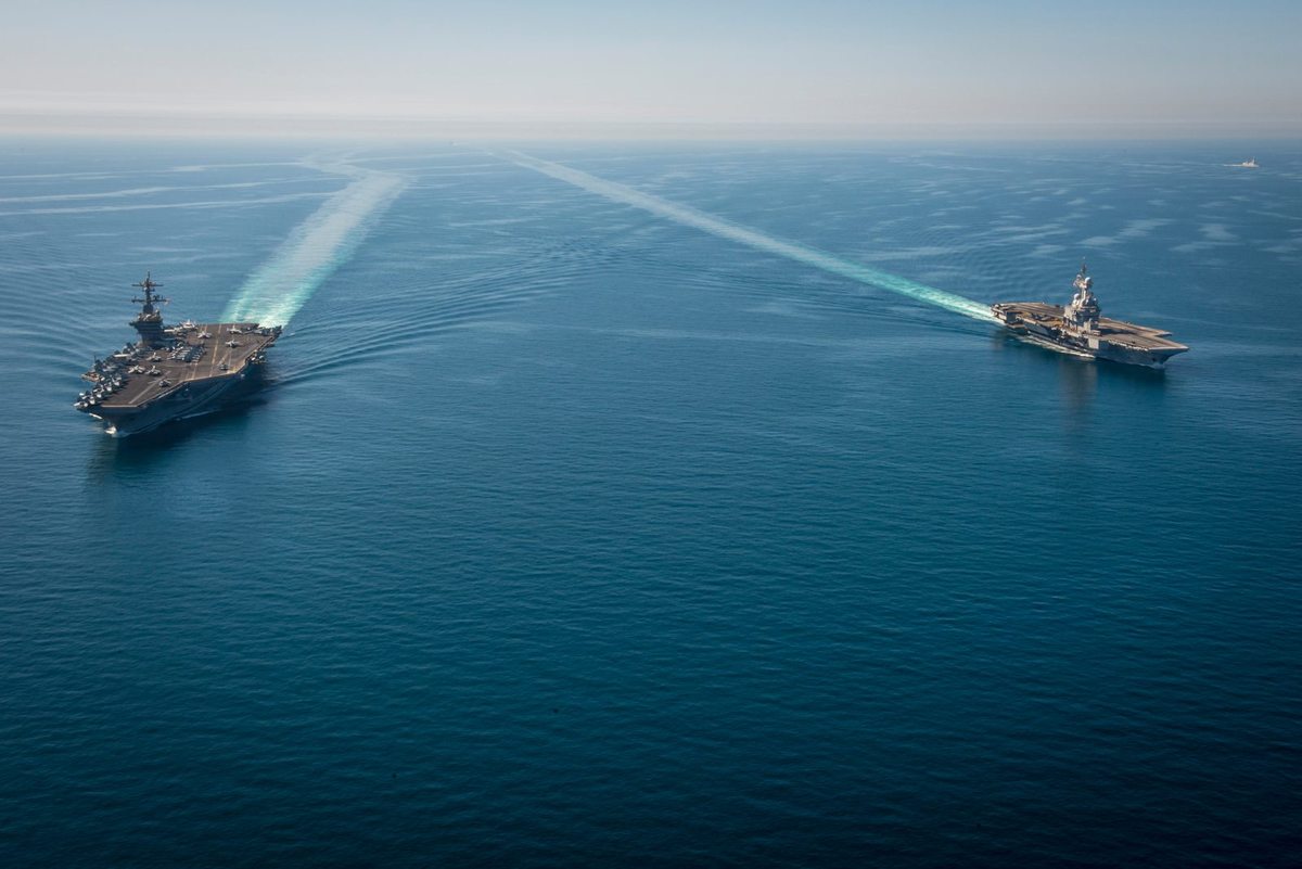 USS Carl Vinson και FS Charles de Gaulle – Συνάντηση γιγάντων [βίντεο]