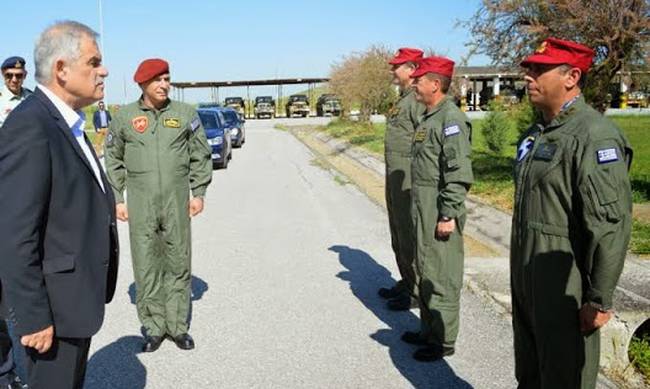 Περιοδεία του ΥΦΕΘΑ Νίκου Τόσκα σε στρατιωτικές μονάδες [εικόνες]