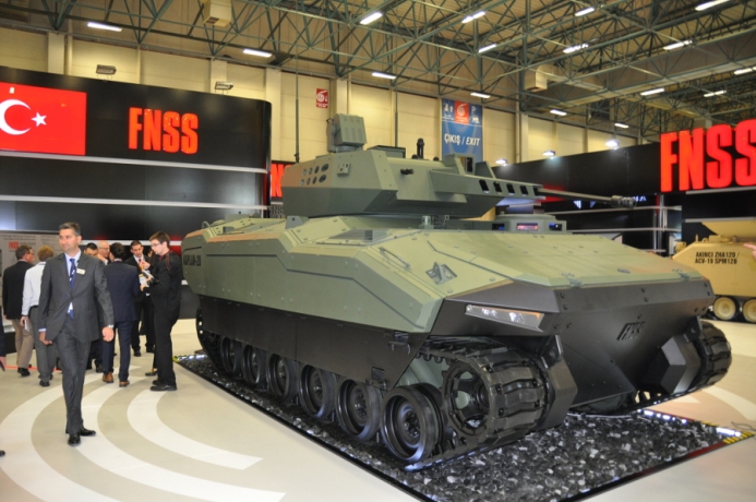 Νέα τουρκικά τεθωρακισμένα στην IDEF-2015 [εικόνες]