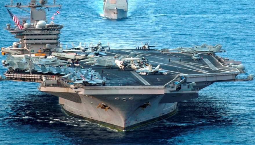 Δείτε τον κατάπλου του  USS Carl Vinson στο Περλ Χάρμπορ