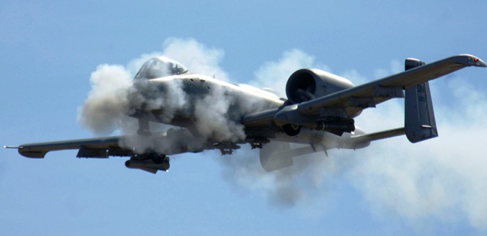 Επιθετικά αεροσκάφη A-10 Warthog ανέπτυξε η USAF στο Ιντσιρλίκ – Έτοιμα να αναλάβουν δράση εναντίον της ISIS στην Συρία