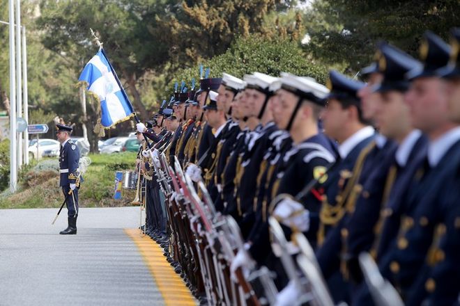 Την ενίσχυση της εγχώριας αμυντικής βιομηχανίας με τη συμμετοχή Ελλήνων ερευνητών εξήγγειλε ο Π.Καμμένος