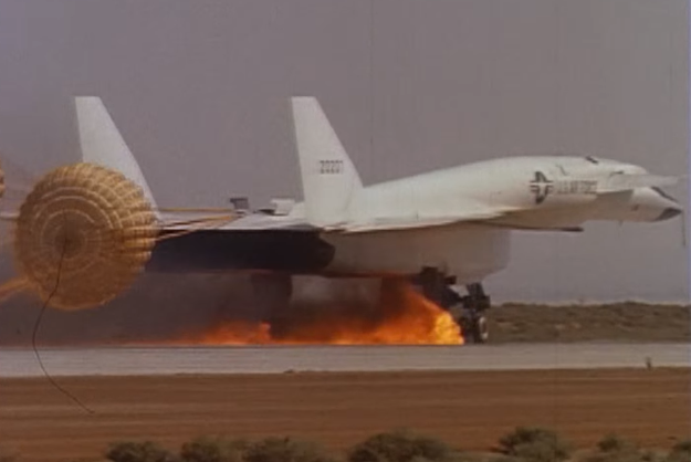 Όταν το XB-70 Valkyrie παραλίγο να καταστραφεί από φωτιά στην διάρκεια της προσγείωσης [βίντεο]