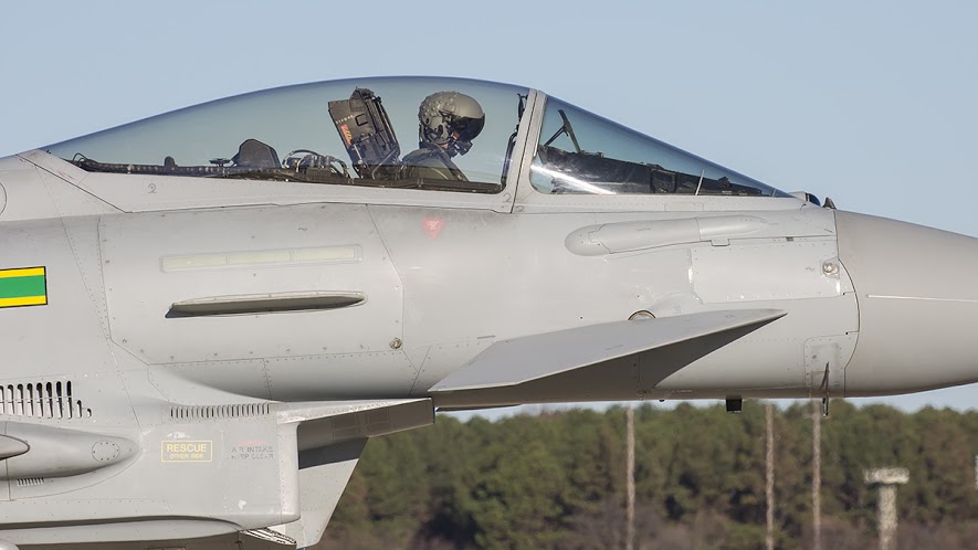 TriLateralEx 2015: F-22A, Eurofighter Typhoon και Rafale σε μια άσκηση