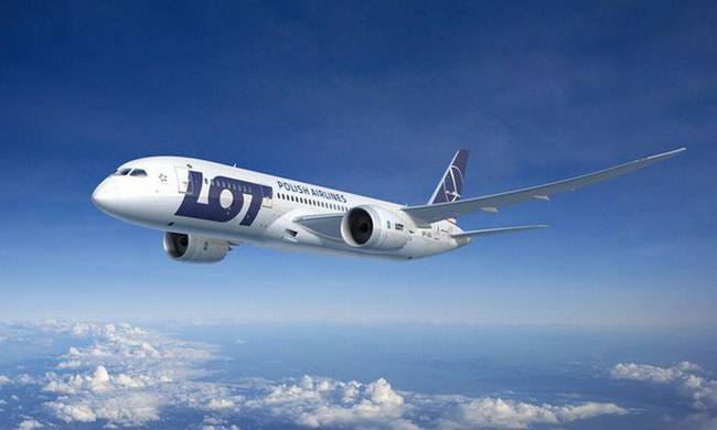 H πολωνική LOT Polish Airlines επαναδραστηριοποιείται στην Ελλάδα