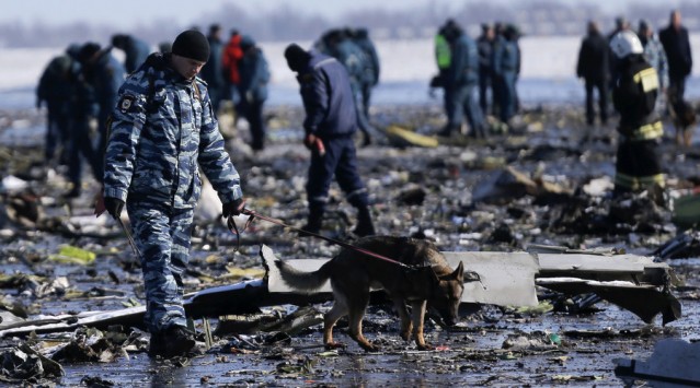 Με ταχύτητα 600 χιλιόμετρα την ώρα έπεσε το αεροπλάνο της Flydubai στη Ρωσία