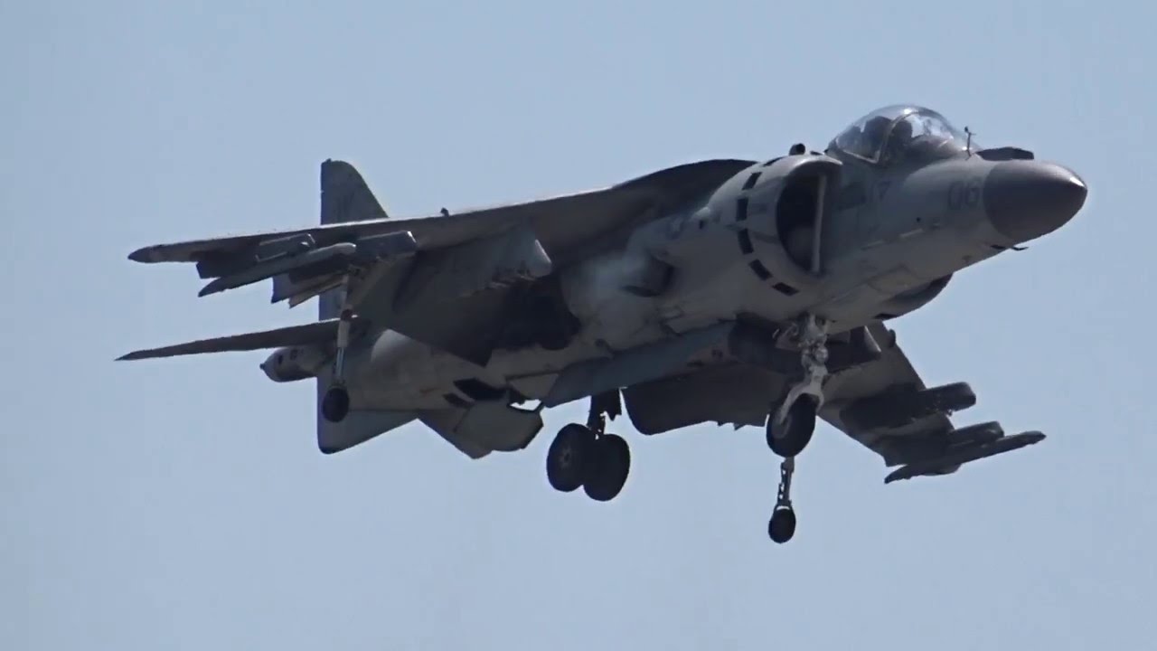 AV-8B σε αεροπορική επίδειξη στην Ιαπωνία [βίντεο]