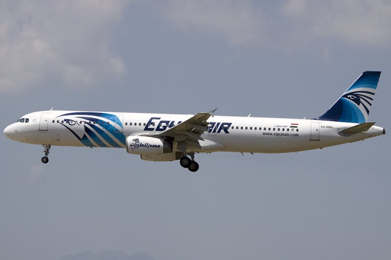 Σύγχυση με τα συντρίμμια της EgyptAir – Δεν ανήκουν στο αεροσκάφος λέει η Αθήνα [φωτό]