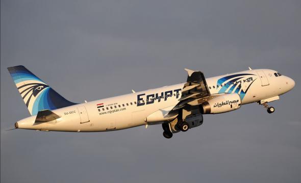 Αιγυπτιακές αρχές: «Το Airbus συνετρίβη στη Μεσόγειο»