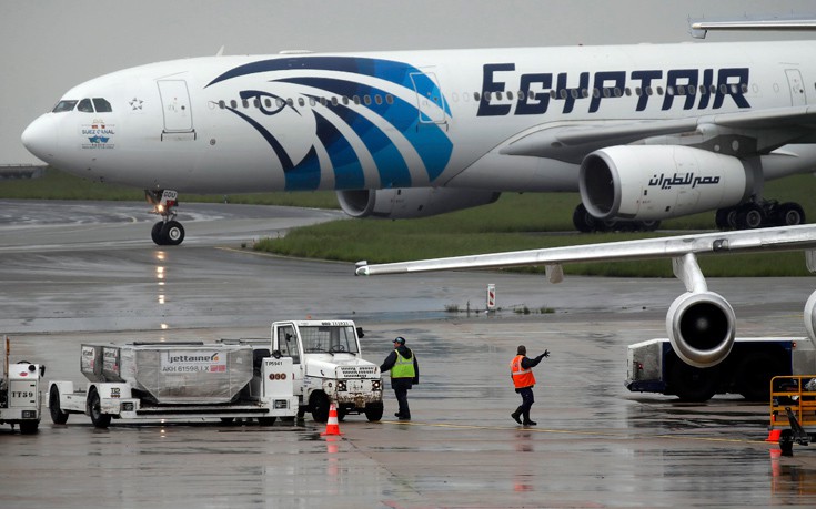 Τσολάκης για EgyptAir: «Με προβληματίζει τι συνέβη μετά τα 13.000 πόδια»