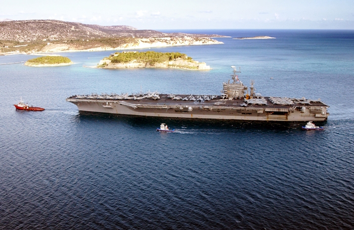 Το αμερικανικό αεροπλανοφόρο USS Harry S. Truman στη Σούδα