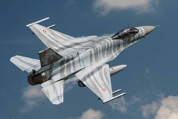 F-16 Tiger Demo: Δείτε το πολωνικό μαχητικό σε  μια ξεχωριστή επίδειξη