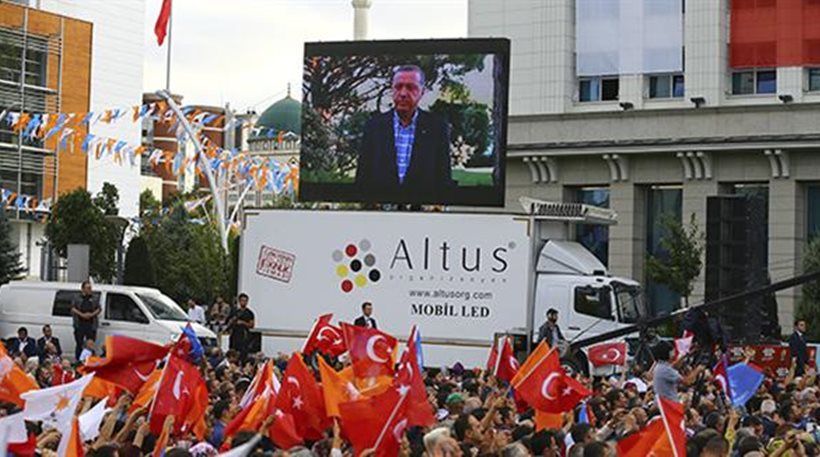 Ερντογαν για πραξικόπημα: «Η πιο άθλια απειλή στην ιστορία της Τουρκίας»