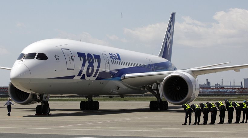 Σε καθήλωση όλων των Boeing 787 Dreamliner προχωρά ιαπωνική εταιρεία