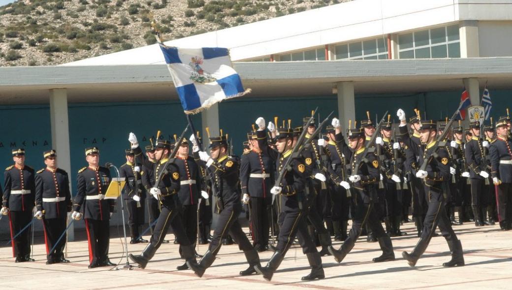 Στρατιωτική Εκπαίδευση Ευελπίδων (βίντεο)