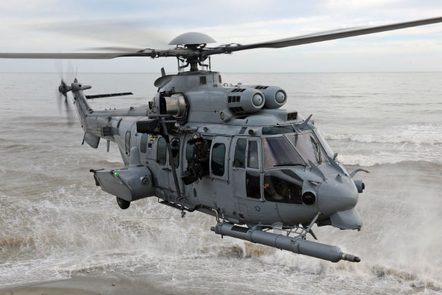 H225M και CH-47F για την Σιγκαπούρη (βίντεο)