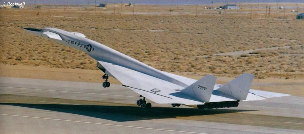 XB-70 Valkyrie πιάνει φωτιά κατά τη προσγείωση! (βίντεο)