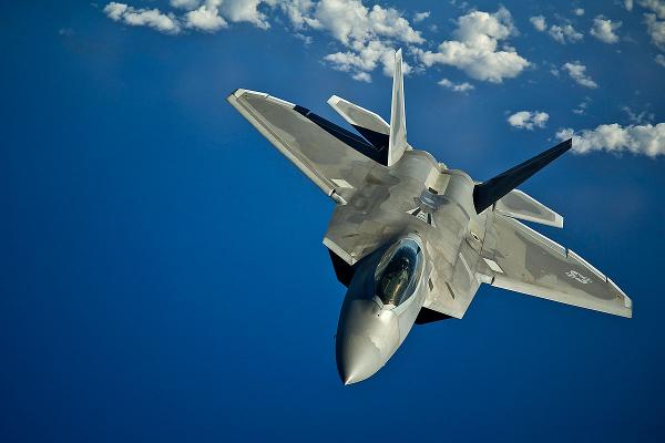 Βίντεο: F22 Raptor «εν δράση»