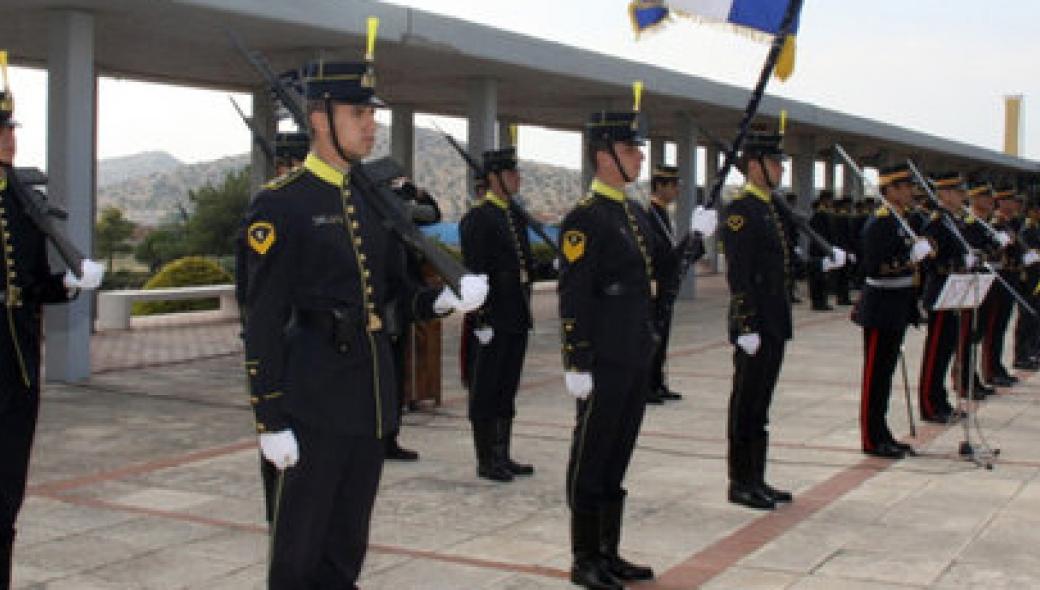 Σχολή Ευελπίδων: Άριστη επίδειξη ασκήσεων ακριβείας (βίντεο)