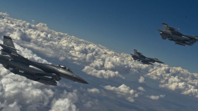 Η USAF βομβάρδισε θέσεις των Κούρδων και σκότωσε 18 μαχητές των SDF