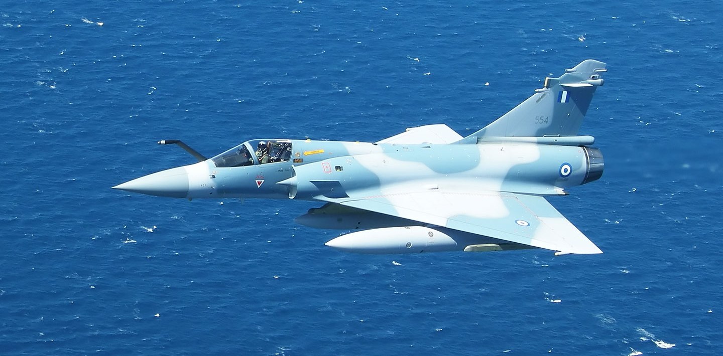 Πρωτοφανές: Το Mirage 2000EGM που έπεσε πλέει (!) προς την Εύβοια – Δεν συνετρίβη αλλά προσθαλασσώθηκε… μόνο του!