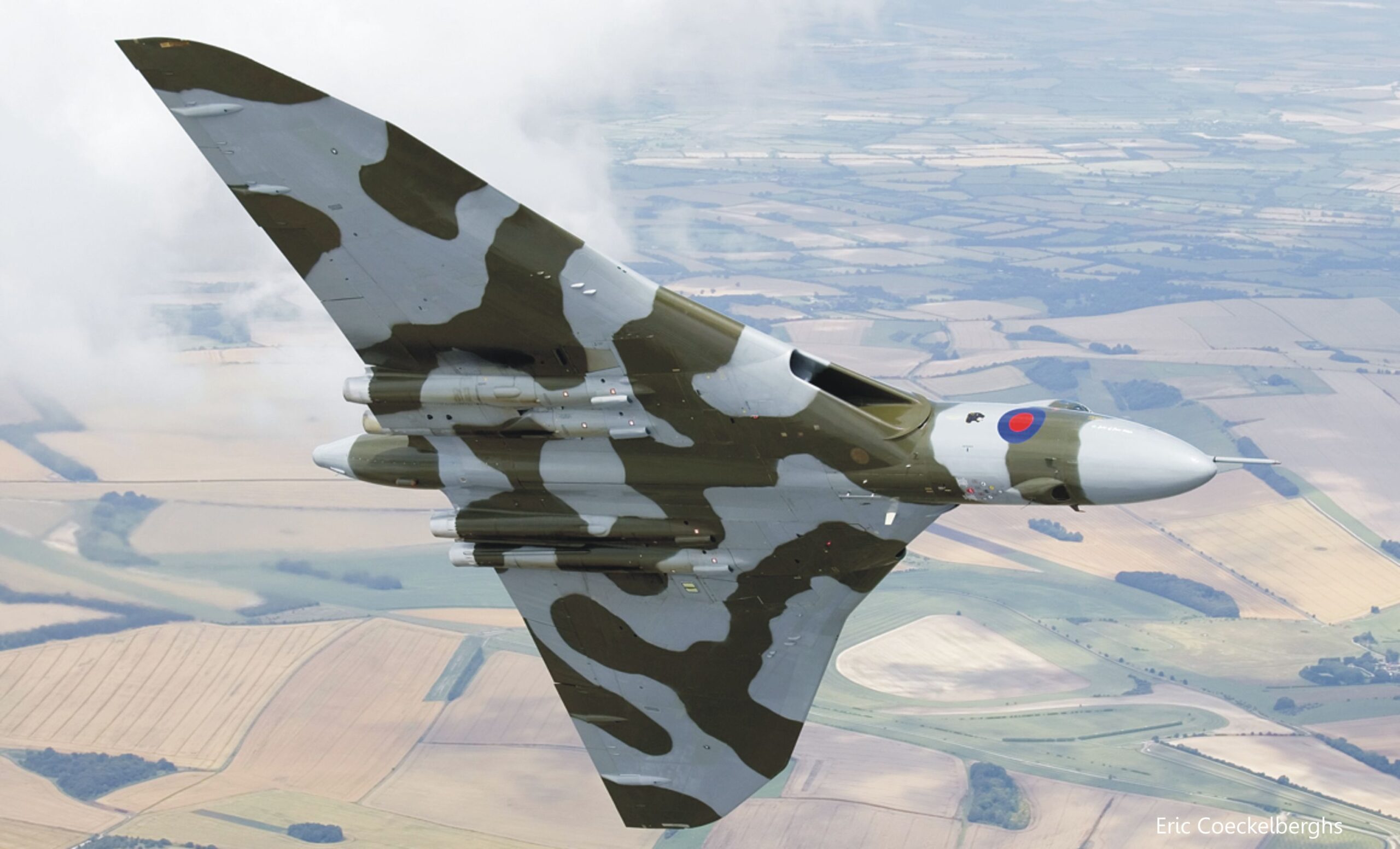 Βίντεο: Η εντυπωσιακή προσγείωση ενός Vulcan XH558