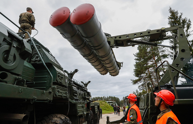 Ρώσος προεδρικός σύμβουλος για S-400: «Το συμβόλαιο με την Τουρκία έχει οριστικοποιηθεί απομένει το χρηματοδοτικό»