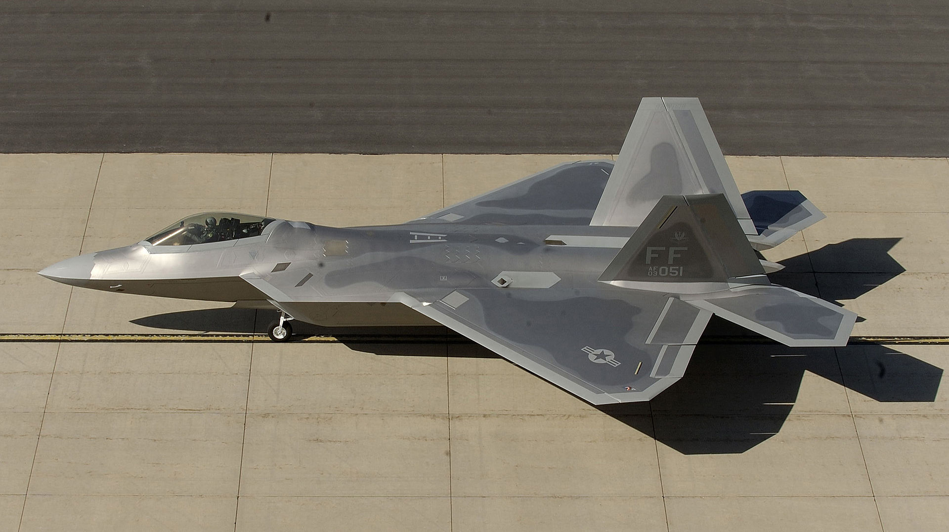 Βίντεο: Η ιστορία του F-22 Raptor